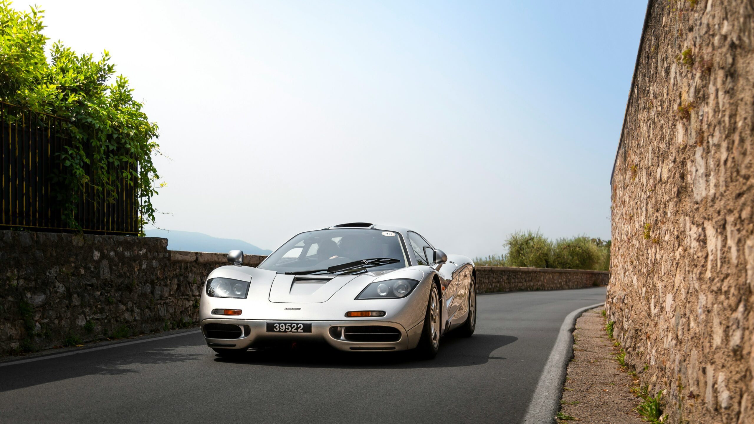 McLaren F1 naturally aspirated V12 supercar